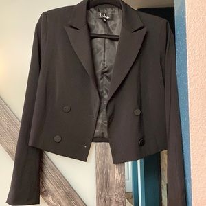 Slight cropped blazer